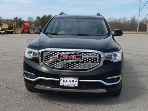 Used 2019 GMC Acadia Denali w/ Technology Package image 3