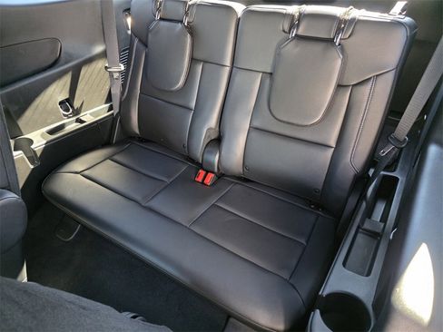 Used 2024 Ford Explorer ST w/ Equipment Group 401A image 17