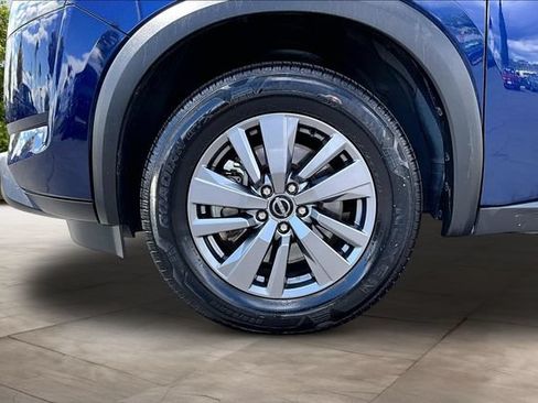 Certified 2024 Nissan Pathfinder SV FWD image 33