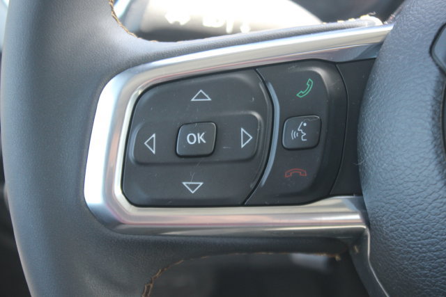 Used 2025 Jeep Wrangler Unlimited Sahara AWD/4WD image 14
