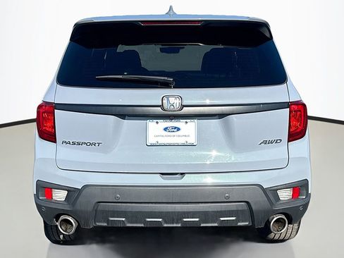 Used 2023 Honda Passport EX-L image 11