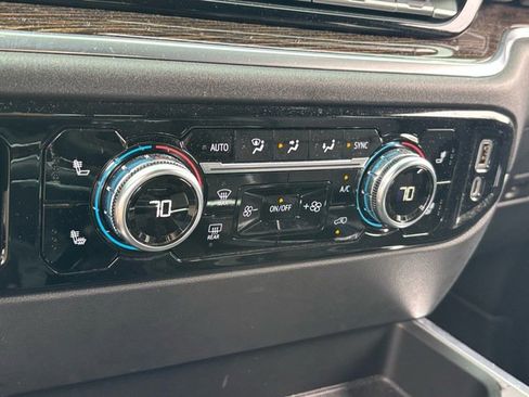 Used 2022 GMC Sierra 1500 Elevation w/ Elevation Premium Package image 30