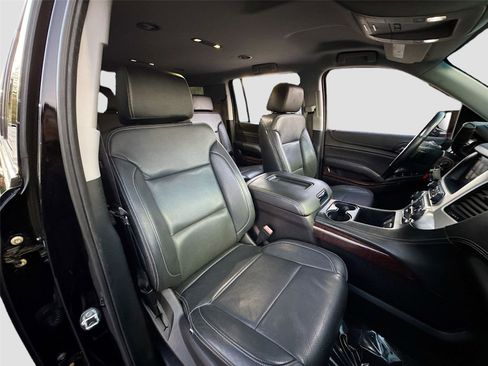 Used 2018 GMC Yukon XL SLE image 27