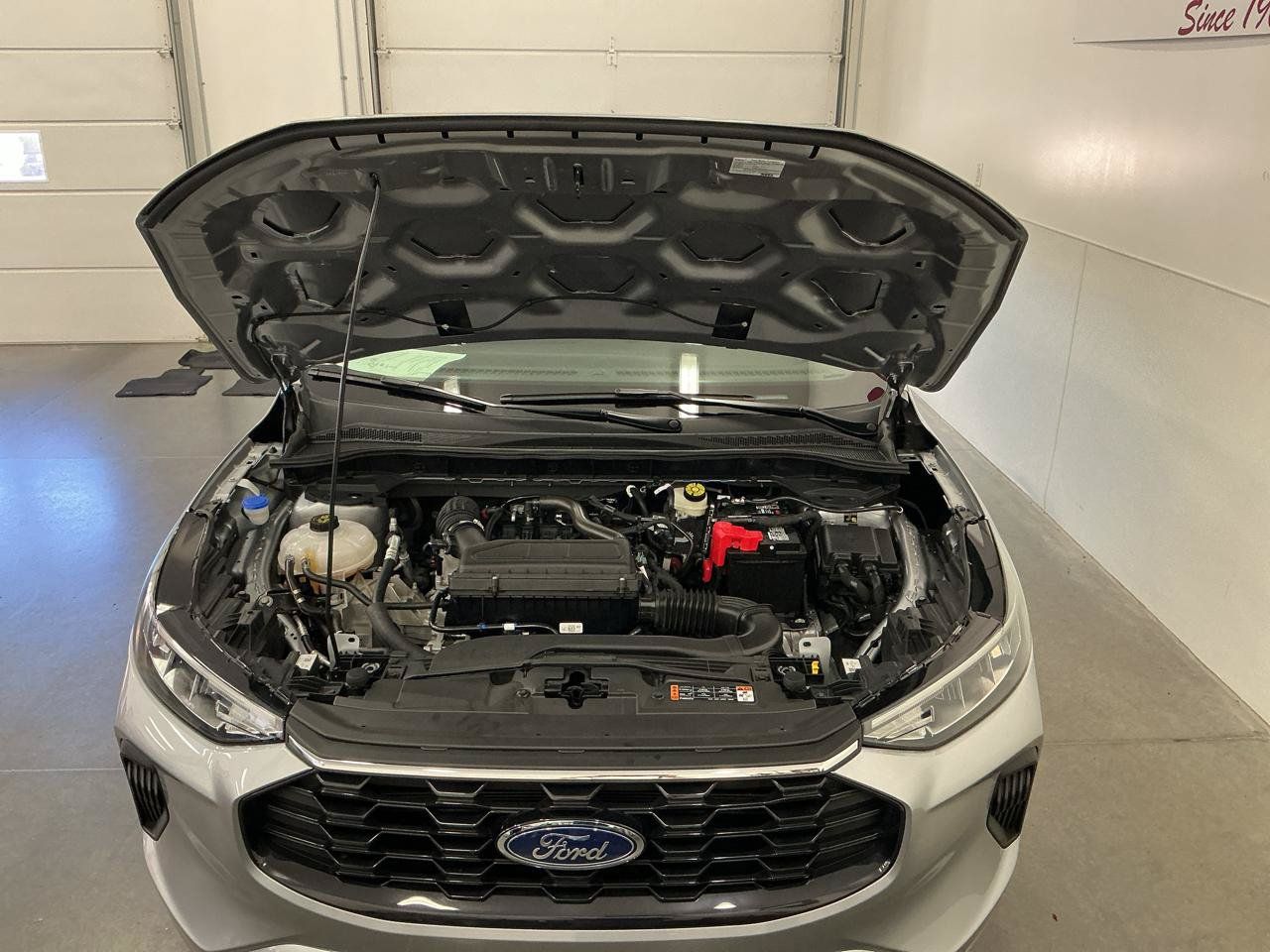 Used 2024 Ford Escape ST-Line w/ Tech Pack #1 AWD/4WD image 25