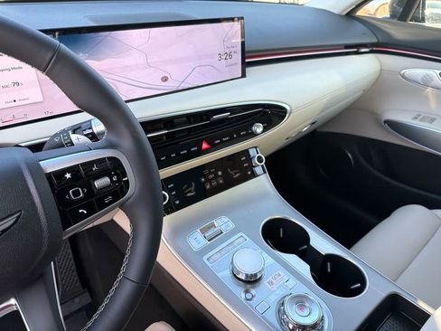 New 2026 Genesis GV70 2.5T Select image 28