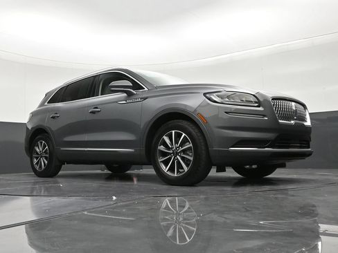 Used 2022 Lincoln Nautilus FWD image 26