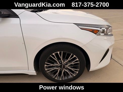 Used 2024 Kia Forte GT-Line w/ GT-Line Premium Package image 11