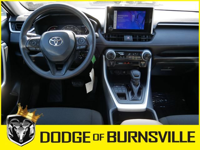 Used 2025 Toyota RAV4 LE AWD/4WD image 12