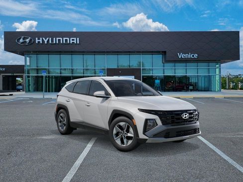 New 2026 Hyundai Tucson SEL FWD image 2