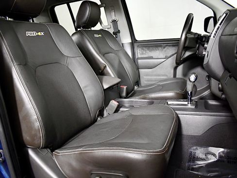 Used 2019 Nissan Frontier PRO-4X w/ Pro-4x Luxury Package image 40