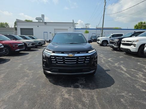 New 2027 Chevrolet Equinox LT w/ Convenience Package II AWD/4WD image 2