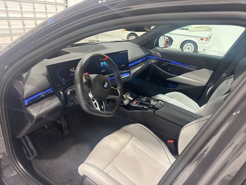 Used 2026 BMW M5 Touring w/ Executive Package AWD/4WD image 15
