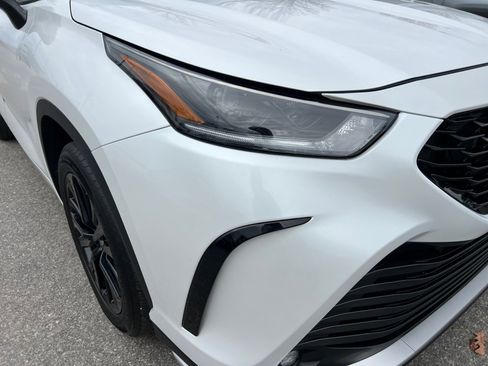 Used 2023 Toyota Highlander XSE image 24