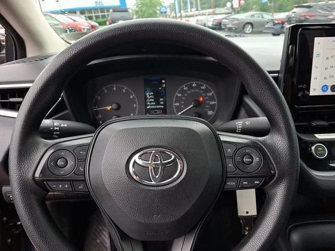 Used 2023 Toyota Corolla LE FWD image 19