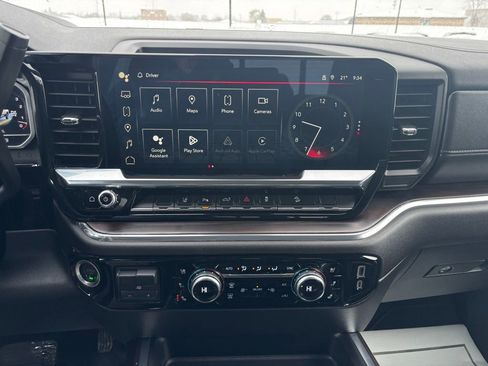 Used 2024 GMC Sierra 2500 SLT w/ SLT Premium Package image 20