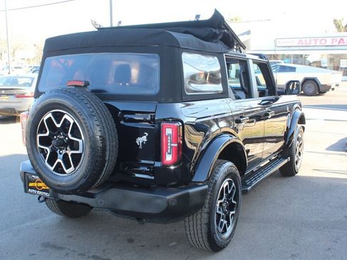 Used 2023 Ford Bronco Outer Banks AWD/4WD image 32