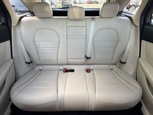 Used 2021 Mercedes-Benz GLC 300 4MATIC image 43
