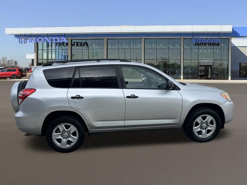 Used 2012 Toyota RAV4 4WD w/ Value Pkg image 5