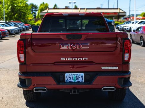 Used 2020 GMC Sierra 1500 Elevation w/ Elevation Value Package AWD/4WD image 12