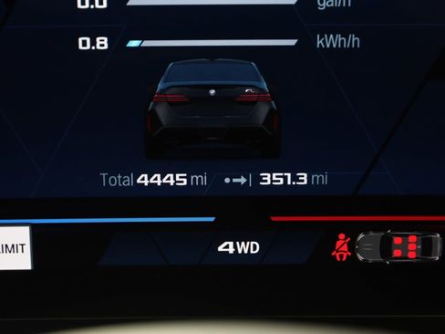 Used 2025 BMW M5 w/ Executive Package image 68