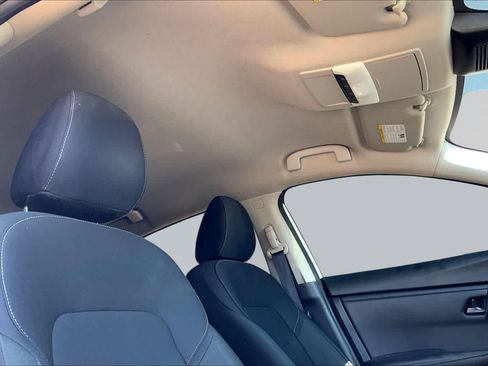 Used 2025 Nissan Sentra S FWD image 14