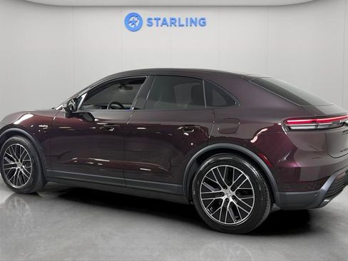 Used 2025 Porsche Macan Electric w/ Premium Package RWD image 4