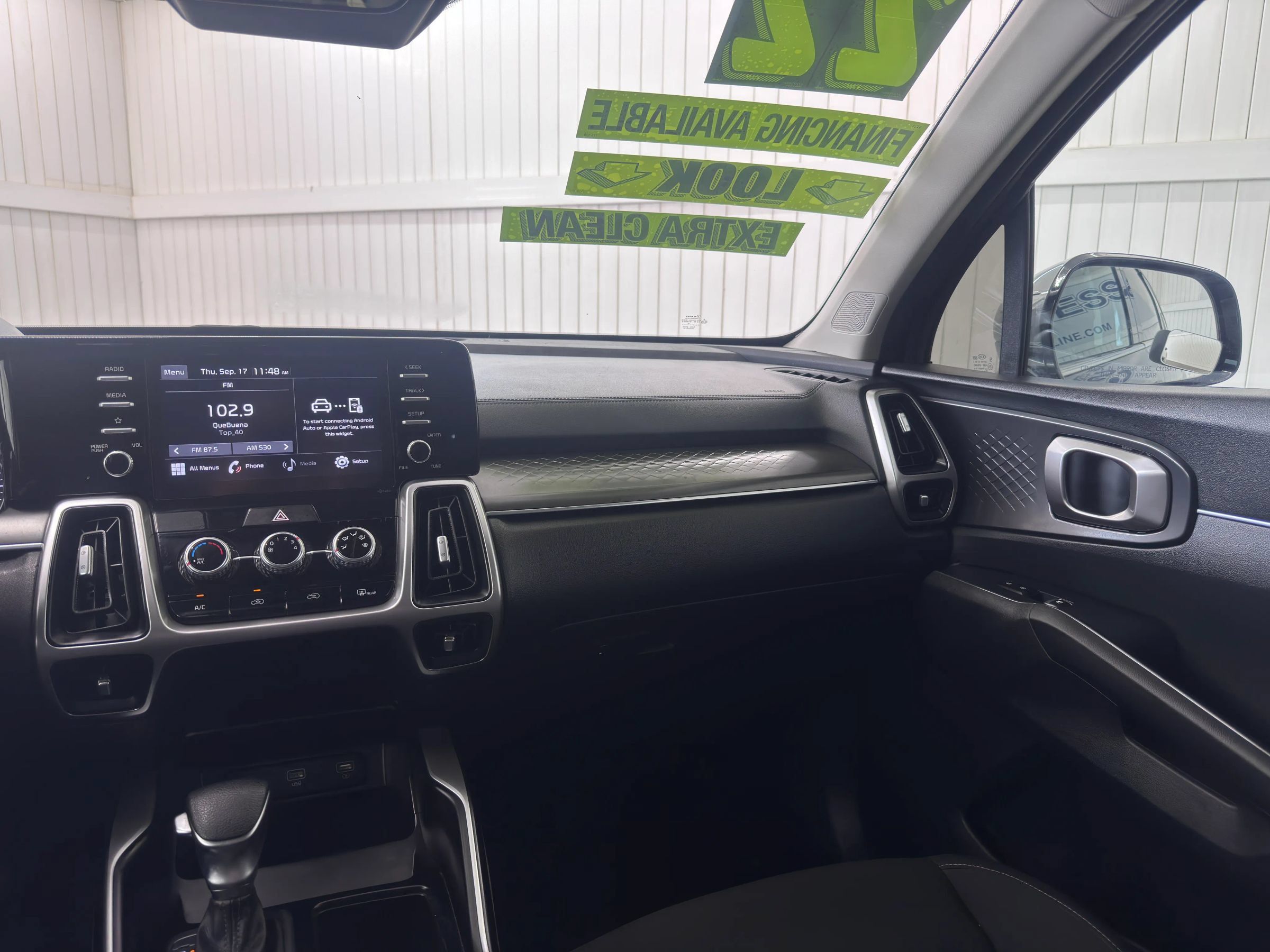 Used 2021 Kia Sorento LX FWD image 17