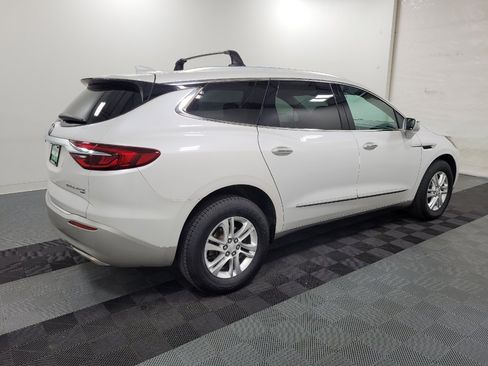 Used 2018 Buick Enclave Essence AWD/4WD image 10