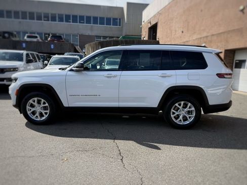 Used 2023 Jeep Grand Cherokee L Limited image 16