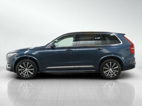 Used 2023 Volvo XC90 B6 Plus image 2