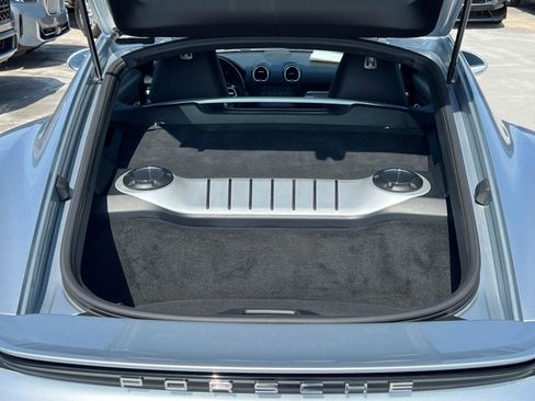 Used 2018 Porsche 718 Cayman RWD image 16