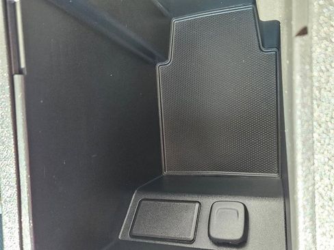 Used 2024 Chevrolet Blazer LT image 27