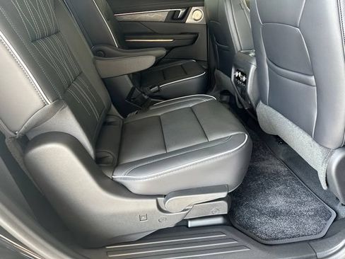 New 2026 Buick Enclave Avenir w/ Super Cruise Package FWD image 38