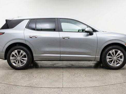 Used 2025 Chevrolet Equinox LT FWD image 11