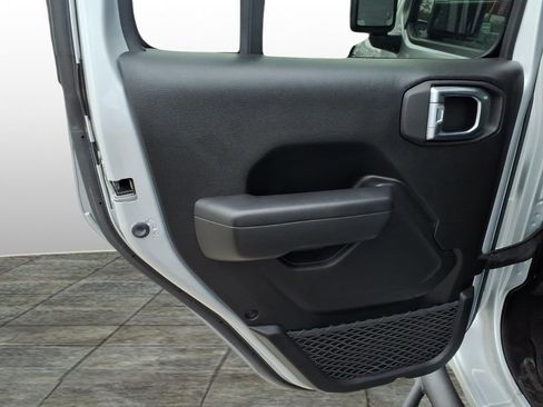 Used 2023 Jeep Wrangler Sport image 15