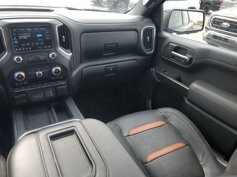 Used 2021 GMC Sierra 1500 AT4 w/ AT4 Premium Package AWD/4WD image 16