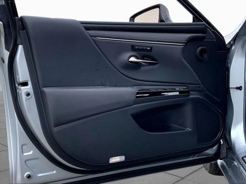 Used 2024 Lexus ES 350 w/ Premium Package FWD image 21