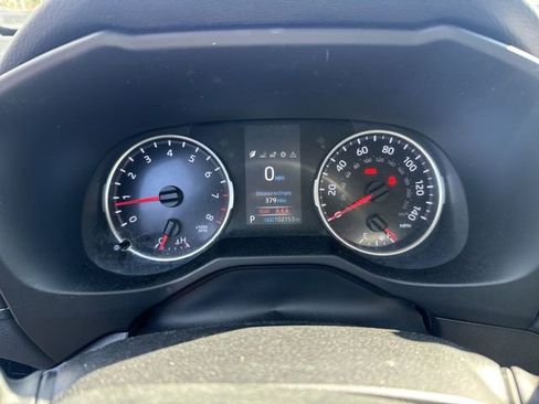 Used 2021 Toyota RAV4 LE FWD image 18