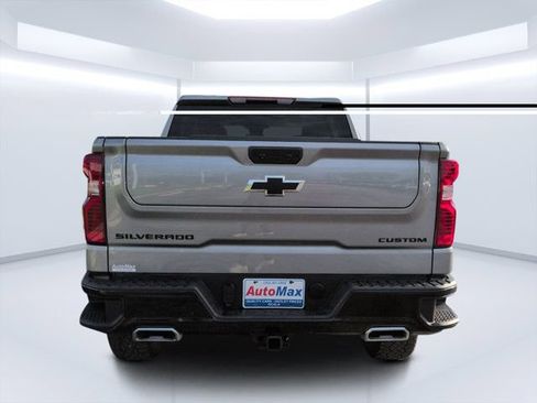 Used 2024 Chevrolet Silverado 1500 Custom Trail Boss w/ LPO, Dark Essentials Package AWD/4WD image 4