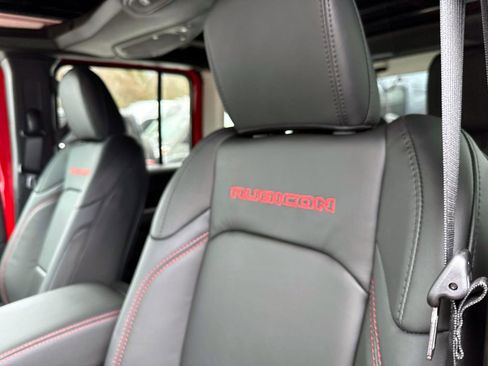New 2026 Jeep Wrangler Unlimited Rubicon image 10