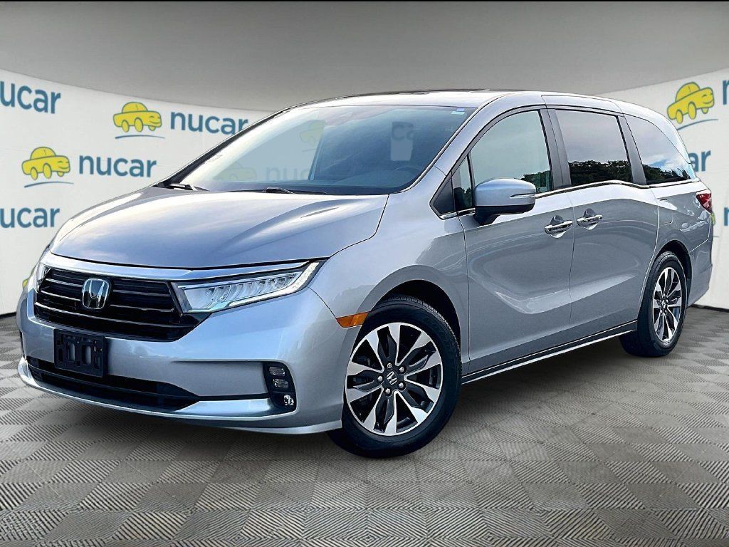 Used 2024 Honda Odyssey EX-L image 3