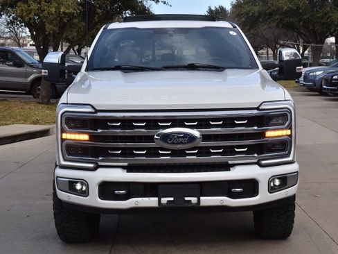 Certified 2024 Ford F250 Platinum image 3
