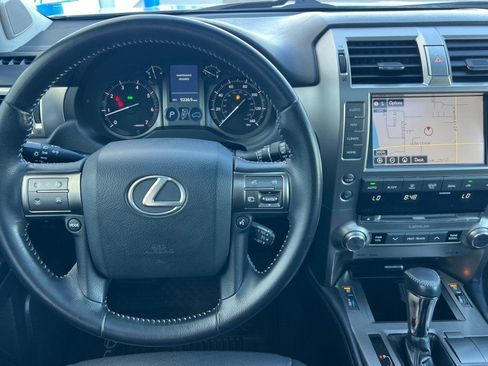 Used 2018 Lexus GX 460 w/ Navigation Package AWD/4WD image 11