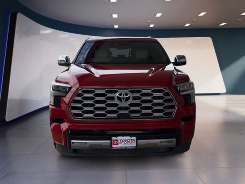 Used 2023 Toyota Sequoia Capstone AWD/4WD image 8