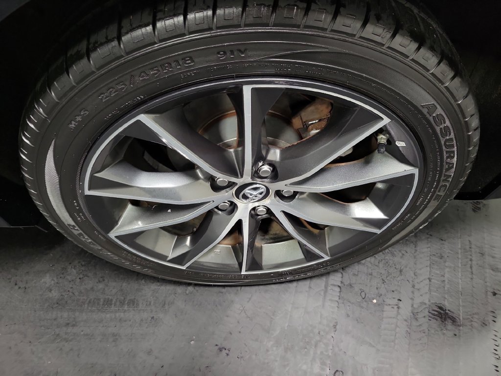 Used 2016 Toyota Camry XSE w/ Moonroof Package FWD image 12