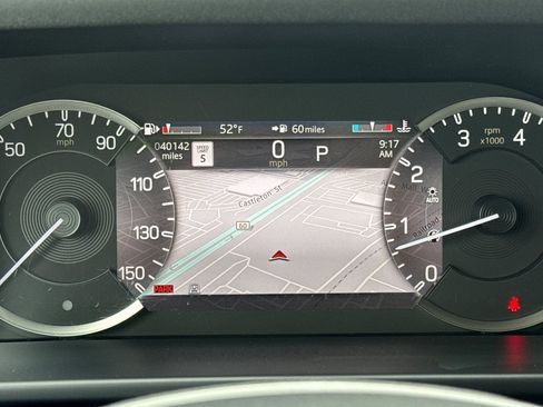 Used 2023 Land Rover Defender 110 S image 30