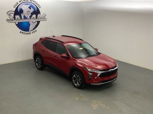New 2026 Chevrolet Trax LT w/ Driver Confidence Package image 12