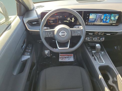 New 2026 Nissan Kicks S image 12