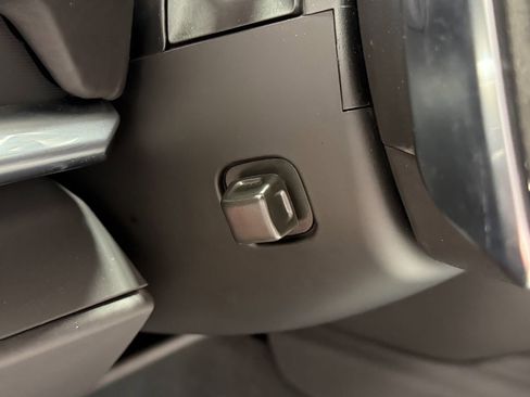 Used 2022 Chevrolet Corvette 3LT w/ Z51 Performance Package image 22