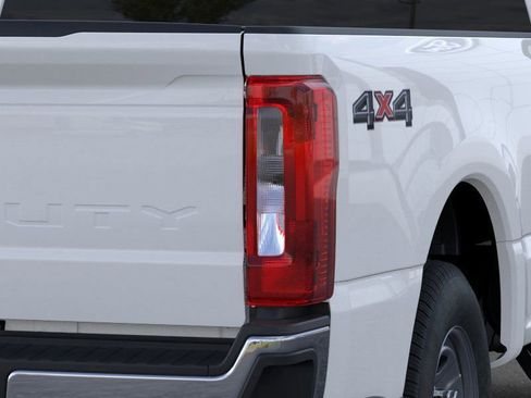 New 2026 Ford F350 XL w/ XL Chrome Package image 21